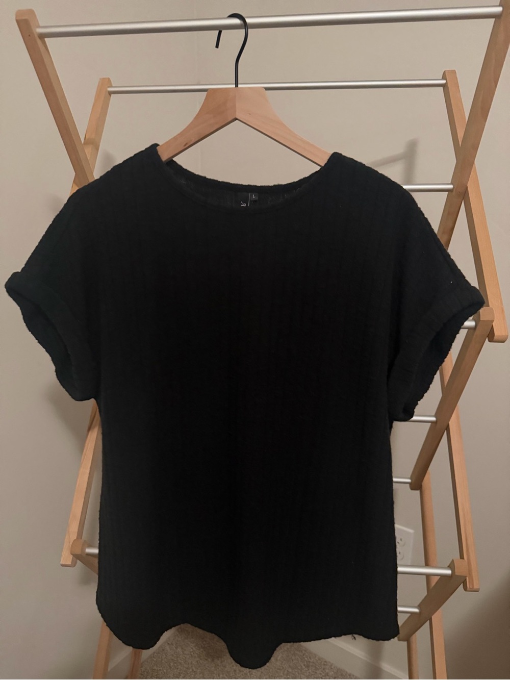 Women's Black Short-Sleeve Textured Top